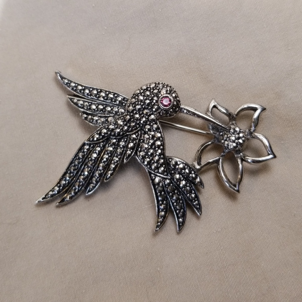 Marcasite and gemstone hummingbird pendant